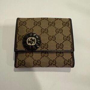 Gucci Bi fold wallet
